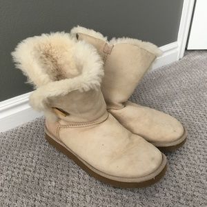 Ugg boots Bailey single button Size 8